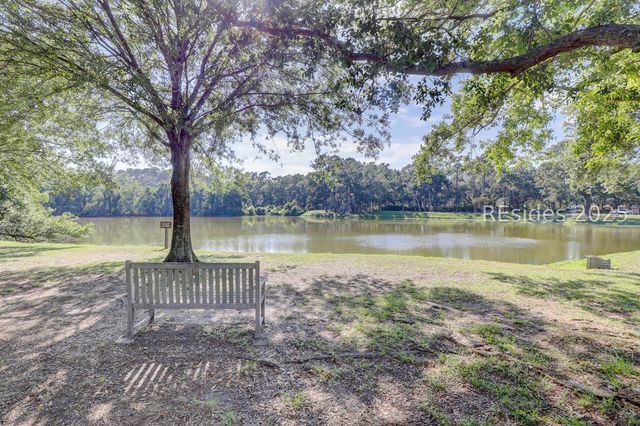 6 Possum Ln, Hilton Head Island, SC 29928