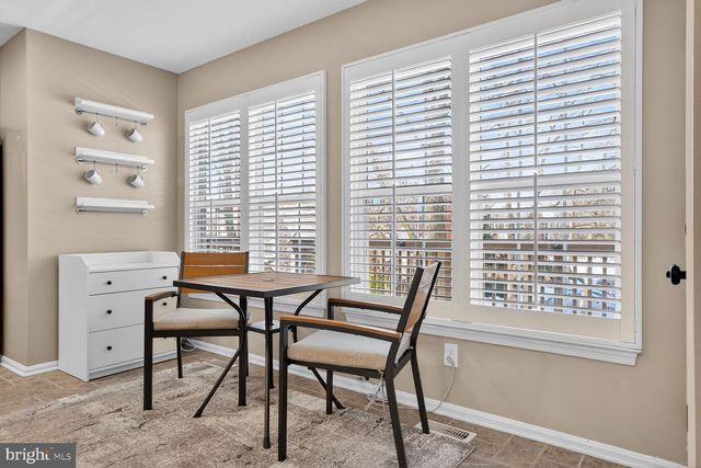 21049 SEMBLANCE DR, Sterling, VA 20164