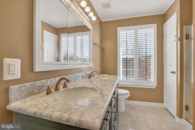 21049 SEMBLANCE DR, Sterling, VA 20164