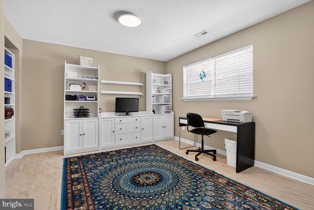 21049 SEMBLANCE DR, Sterling, VA 20164