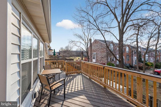 21049 SEMBLANCE DR, Sterling, VA 20164