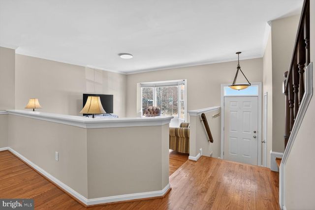 21049 SEMBLANCE DR, Sterling, VA 20164