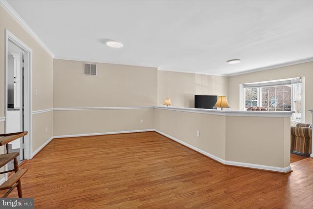 21049 SEMBLANCE DR, Sterling, VA 20164