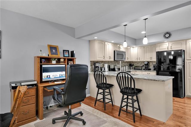 306 Acre Ave, City Of But Sw, PA 16001