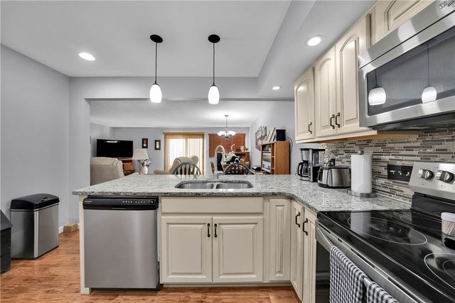 306 Acre Ave, City Of But Sw, PA 16001