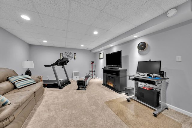 306 Acre Ave, City Of But Sw, PA 16001