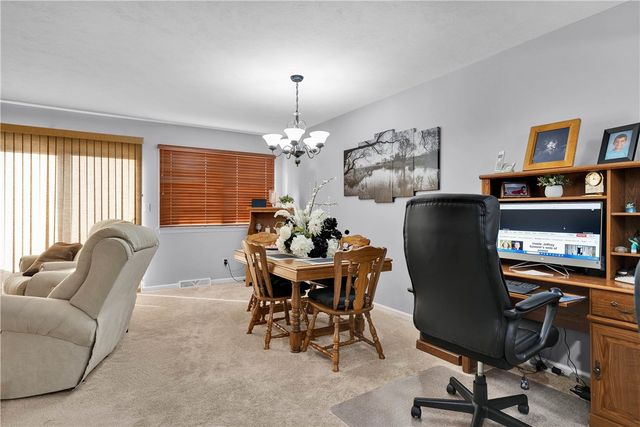 306 Acre Ave, City Of But Sw, PA 16001