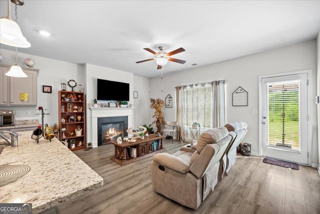 7503 Knoll Hollow Road, Lithonia, GA 30058