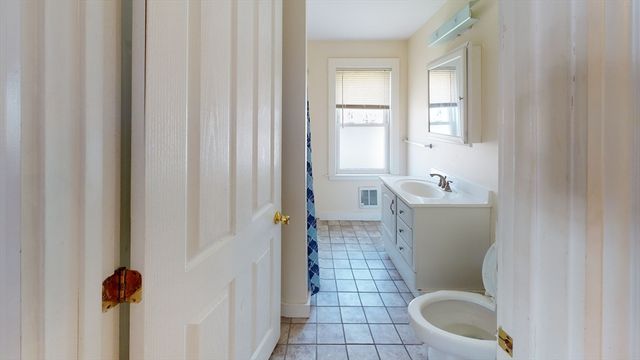 47 Fairbanks 2, Boston, MA 02135