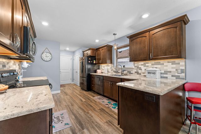 217 Redwine Avenue, Branson, MO 65616