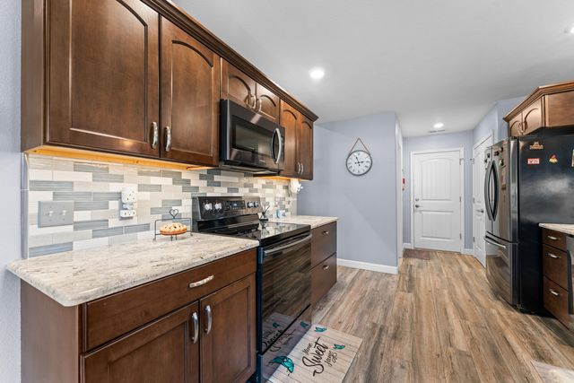 217 Redwine Avenue, Branson, MO 65616