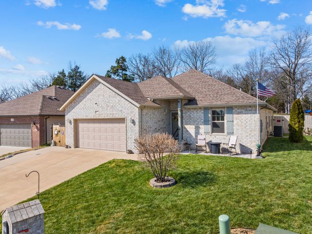 217 Redwine Avenue, Branson, MO 65616