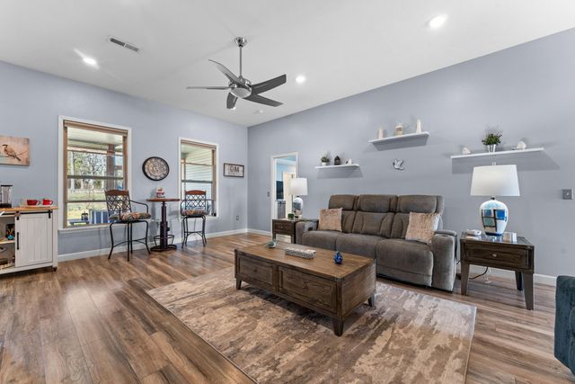 217 Redwine Avenue, Branson, MO 65616