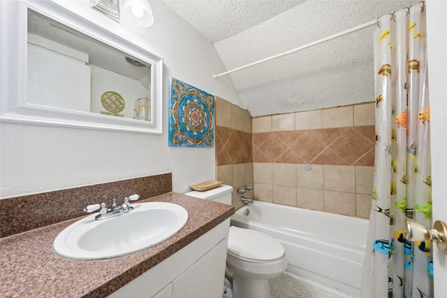 3300 Old Robinson Road, Waco, TX 76706