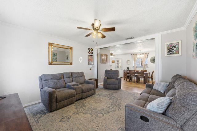 3300 Old Robinson Road, Waco, TX 76706