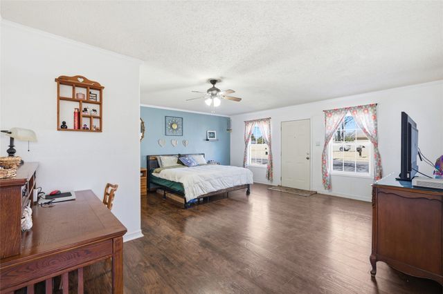 3300 Old Robinson Road, Waco, TX 76706