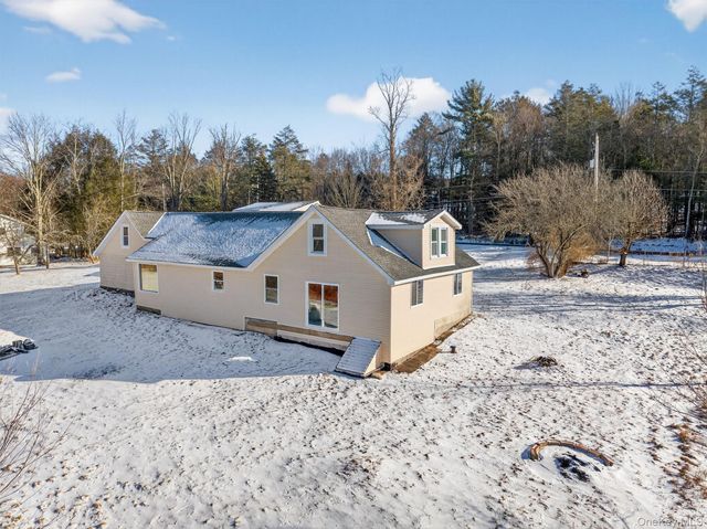 674 Sackett Lake Road, Monticello, NY 12701