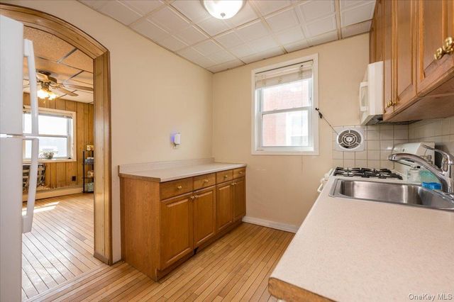 2882 Miles Avenue, Bronx, NY 10465