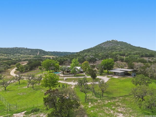 5632 FM 2828, Bandera, TX 78003