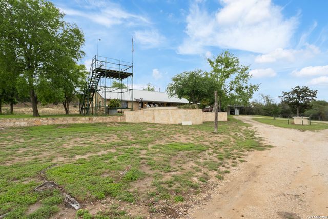 5632 FM 2828, Bandera, TX 78003