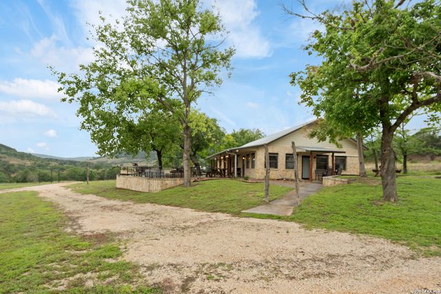 5632 FM 2828, Bandera, TX 78003
