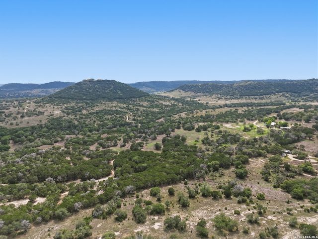 5632 FM 2828, Bandera, TX 78003