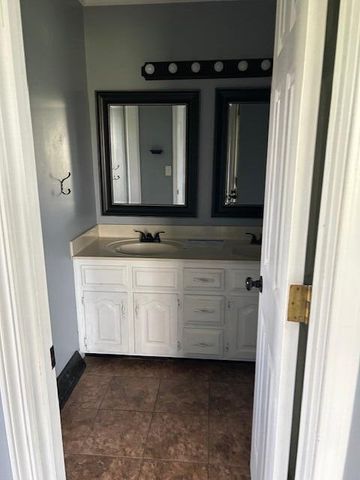 815 Moberly Bend Road, Corbin, KY 40701