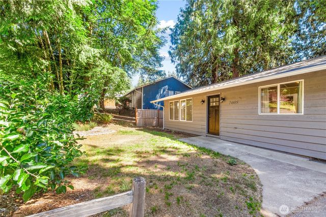 7008 Parkdale Drive NW, Bremerton, WA 98311