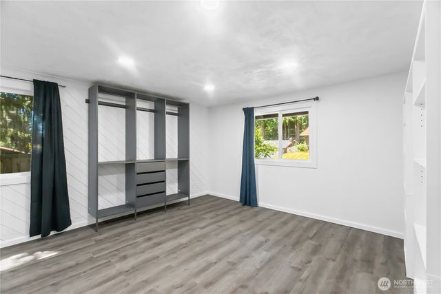 7008 Parkdale Drive NW, Bremerton, WA 98311