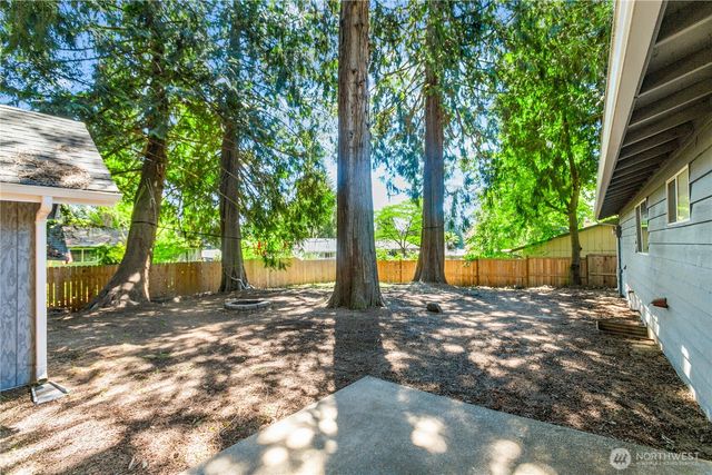 7008 Parkdale Drive NW, Bremerton, WA 98311