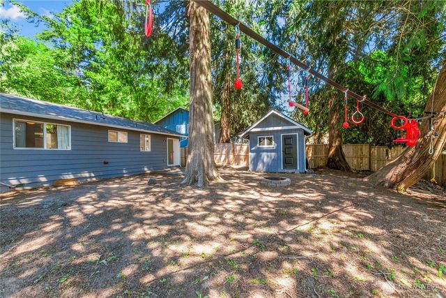 7008 Parkdale Drive NW, Bremerton, WA 98311