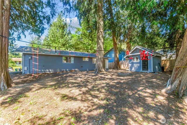 7008 Parkdale Drive NW, Bremerton, WA 98311