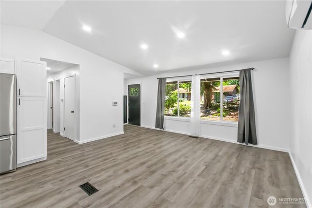 7008 Parkdale Drive NW, Bremerton, WA 98311