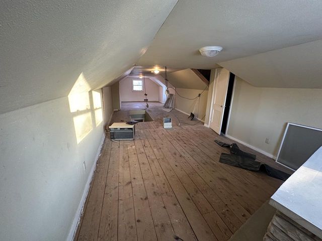 17624 W West View LANE, New Berlin, WI 53151