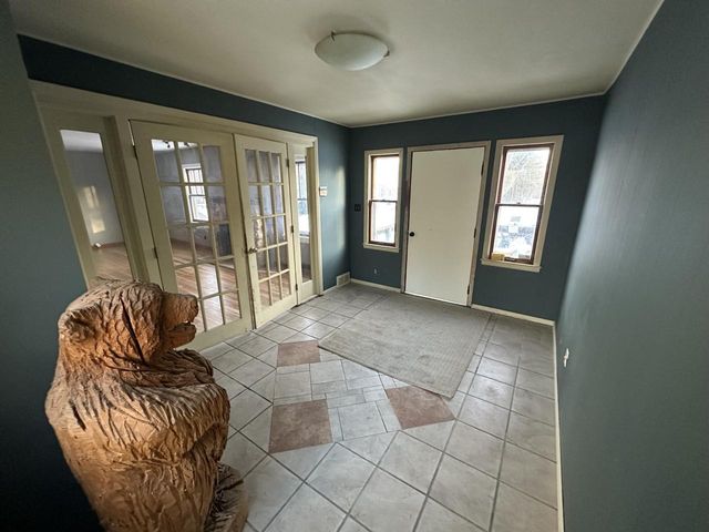 17624 W West View LANE, New Berlin, WI 53151