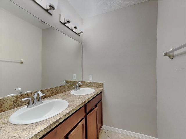 2114 RICHWOOD PIKE DRIVE, Ruskin, FL 33570