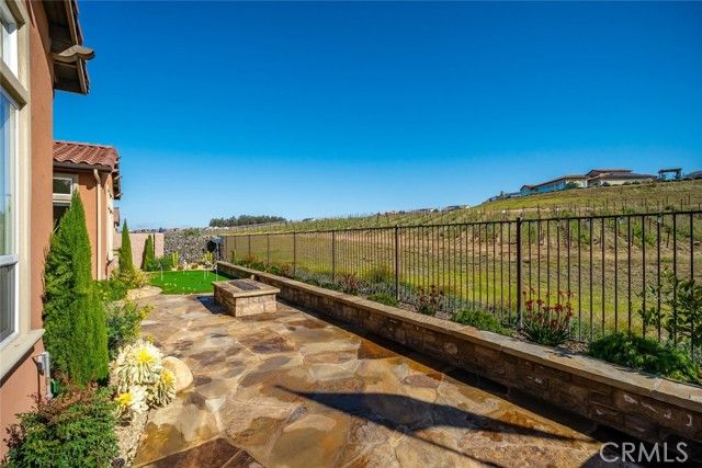 981 Trail View, Nipomo, CA 93444