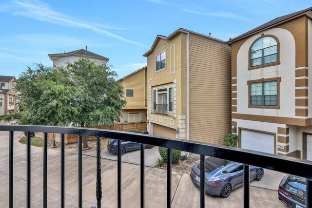 1162 Hempstead Villa Lane, Houston, TX 77008