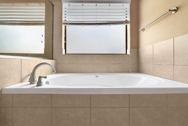 1162 Hempstead Villa Lane, Houston, TX 77008