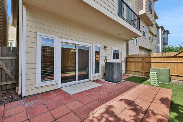 1162 Hempstead Villa Lane, Houston, TX 77008