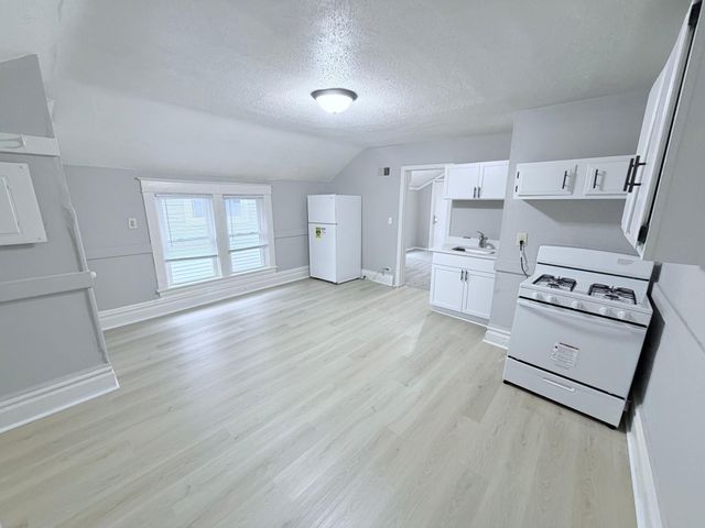 169 Sherburne Avenue, Saint Paul, MN 55103