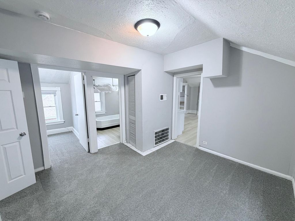 169 Sherburne Avenue, Saint Paul, MN 55103