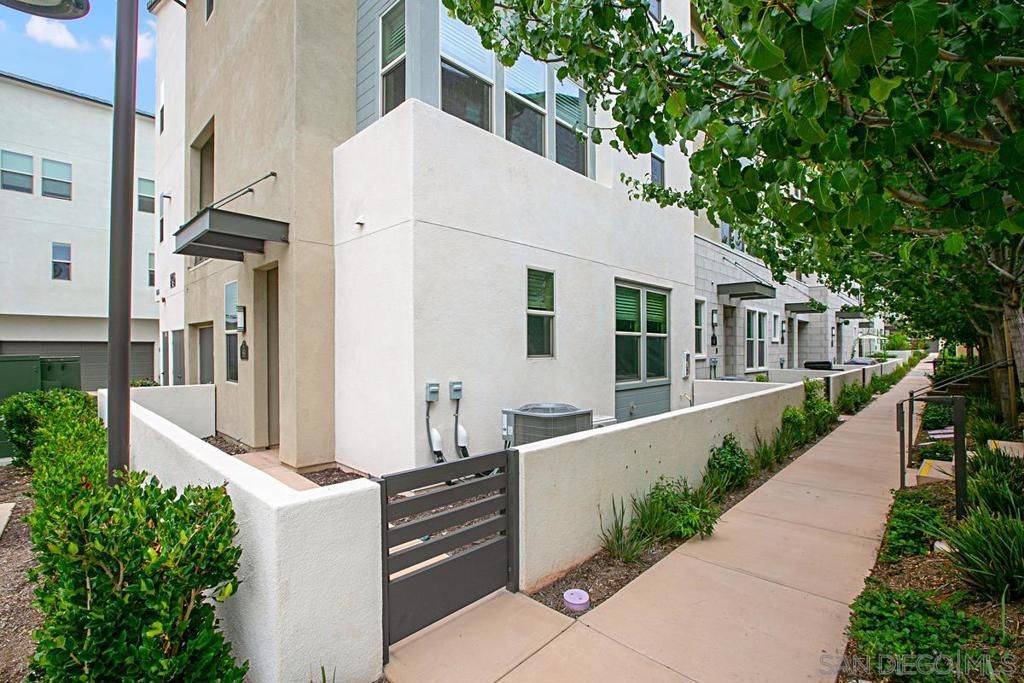 16755 Coyote Bush 89, San Diego, CA 92127