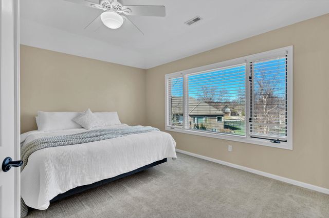 1625 E Tiara Pines, Derby, KS 67037