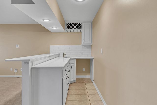 1625 E Tiara Pines, Derby, KS 67037