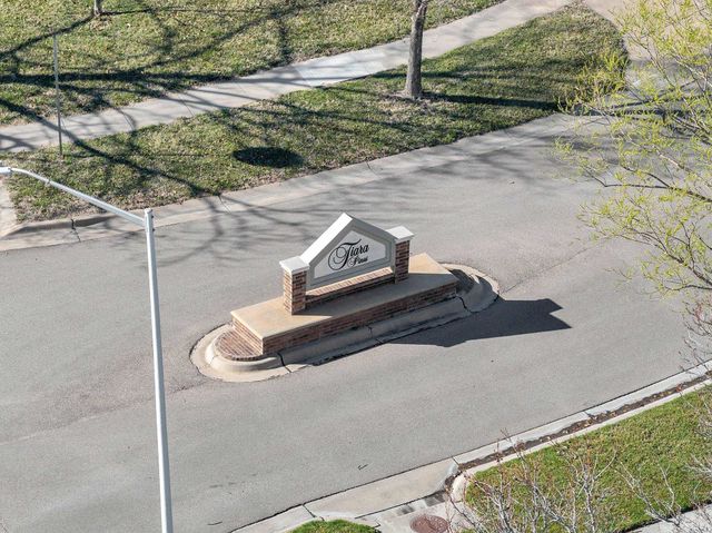 1625 E Tiara Pines, Derby, KS 67037