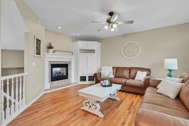 1625 E Tiara Pines, Derby, KS 67037