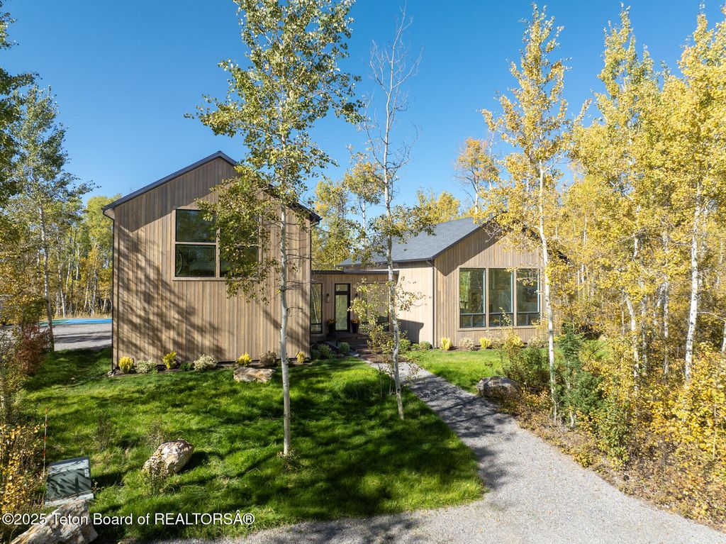 2284 APSAROKE Trail, Tetonia, ID 83452