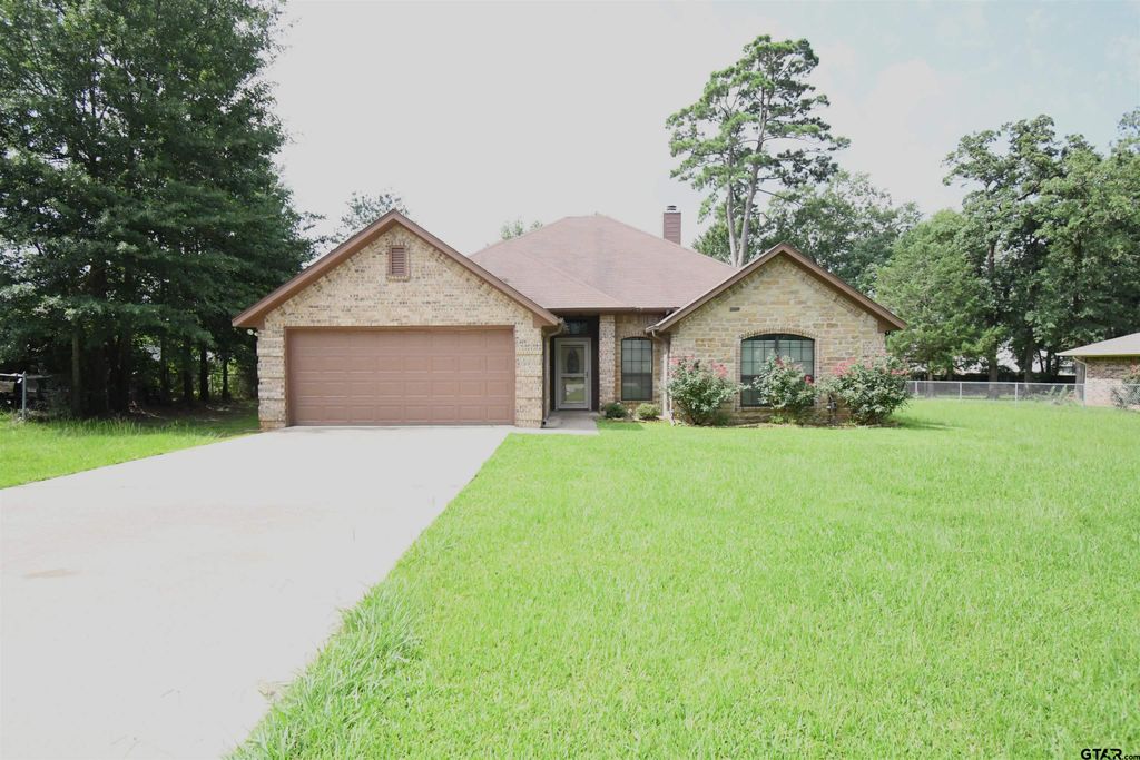 5999 Walnut Hill, Flint, TX 75762