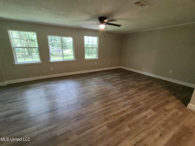3100 Bellview Avenue, Moss Point, MS 39563